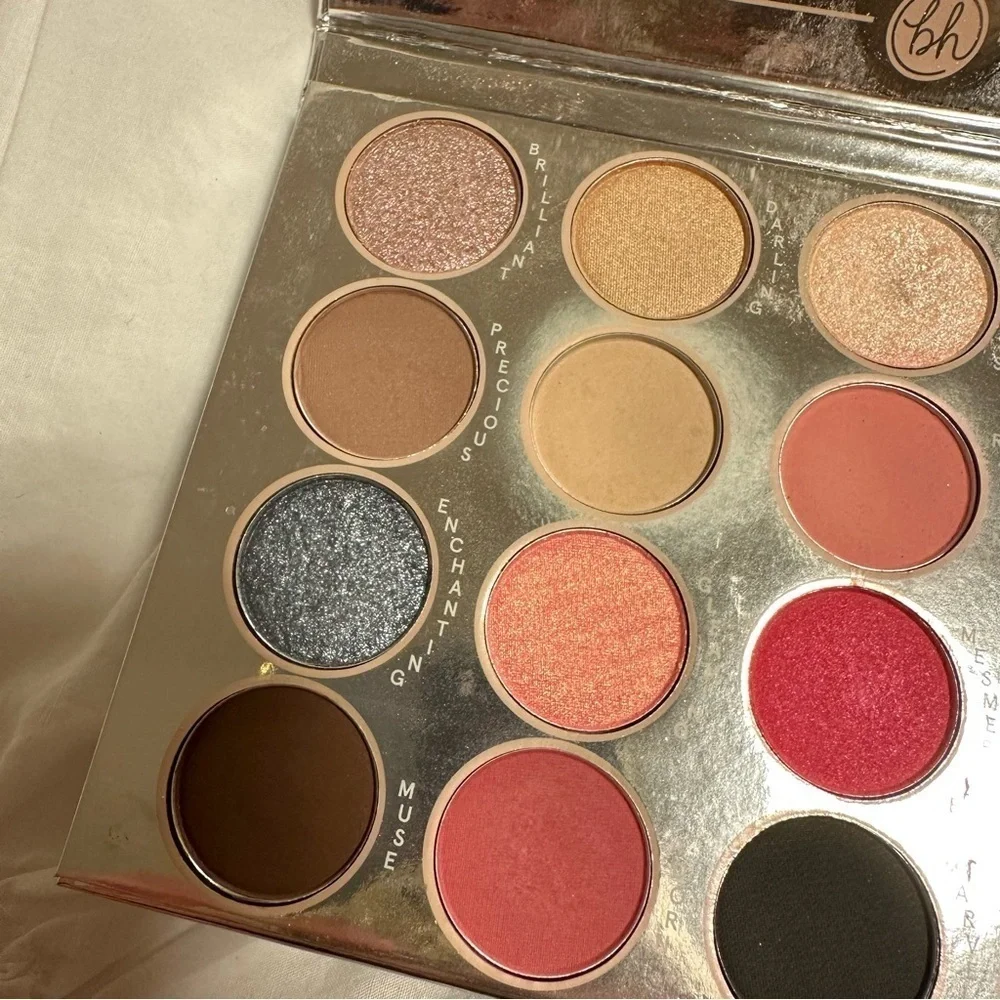 BH Cosmetics Fairy Lights 20 Color Shadow Palette Matte Shimmer Eyeshadow